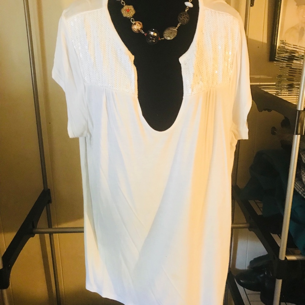 White neck top
